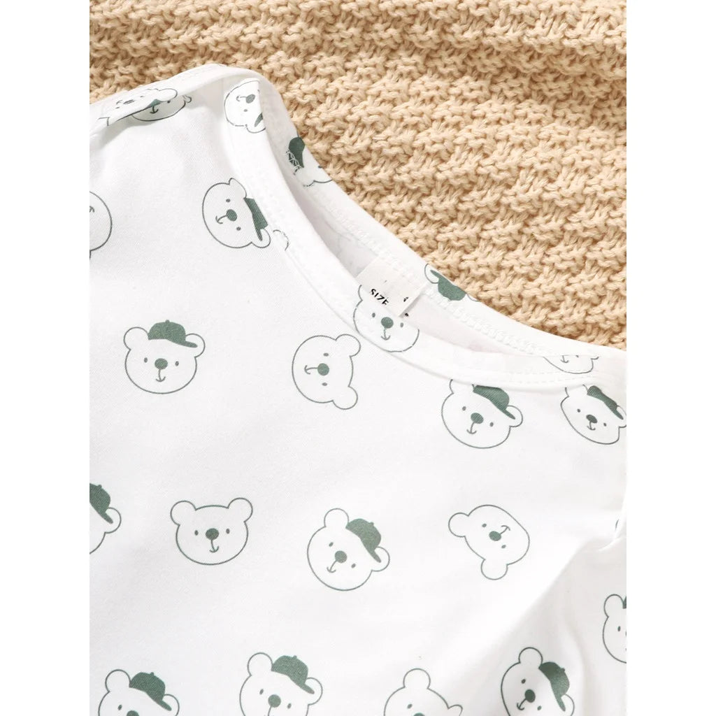 Baby Bubble bear print 2-piece bodysuit and overalls set for cozy fall comfort, featuring soft fabric and adorable bear design.