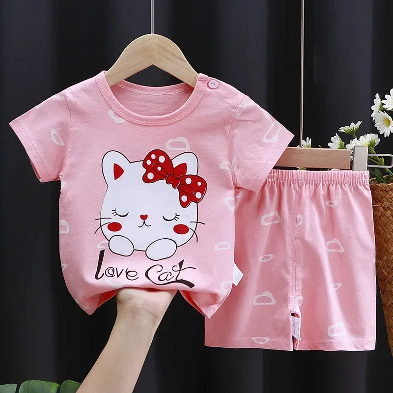 Baby Bubble cartoon print contrast T-shirt and shorts set, colorful and playful children's clothing ensemble, perfect for casual wear.